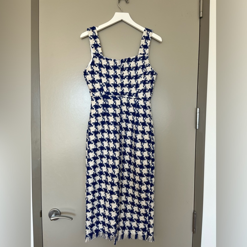 Chanel-like midi dress - Picture 2 of 7